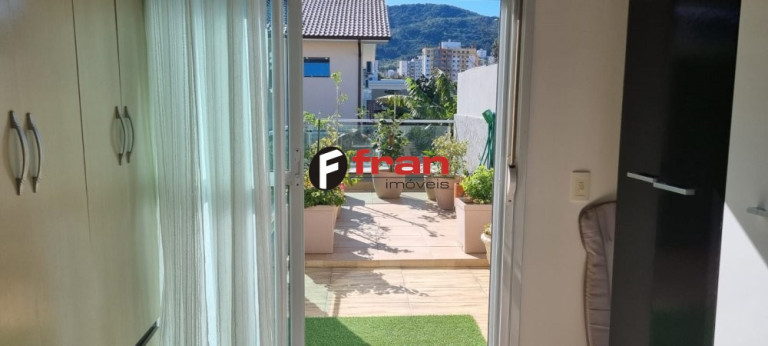 Imagem Casa com 5 Quartos à Venda, 329 m² em Santa Mônica - Florianópolis