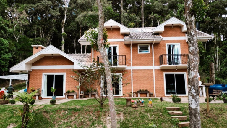 Imagem Casa com 4 Quartos à Venda, 243 m² em Alto Boa Vista - Campos Do Jordão Imagem Casa com 4 Quartos à Venda, 243 m² em Alto Boa Vista - Campos Do Jordão