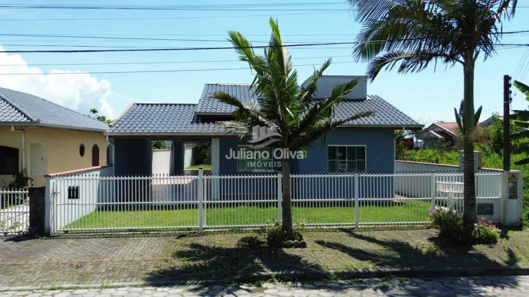 Imagem Casa com 5 Quartos à Venda, 204 m² em Rainha Do Mar - Itapoá Imagem Casa com 5 Quartos à Venda, 204 m² em Rainha Do Mar - Itapoá