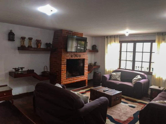 Imagem Casa com 4 Quartos à Venda, 590 m² em Granja Guarani - Teresópolis Imagem Casa com 4 Quartos à Venda, 590 m² em Granja Guarani - Teresópolis
