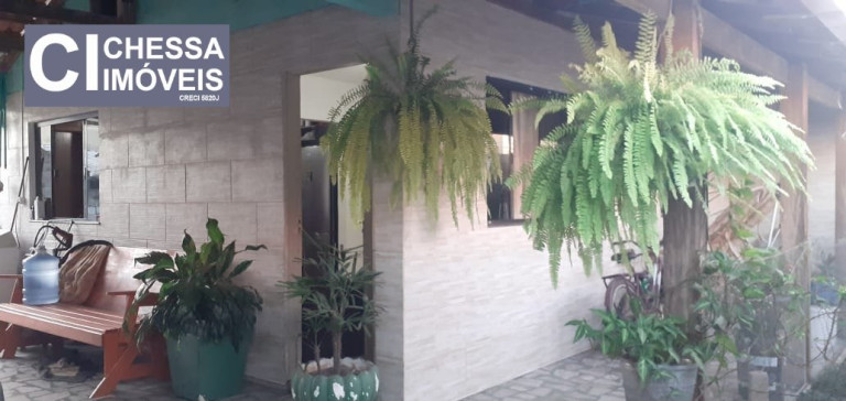 Imagem Casa com 2 Quartos à Venda, 200 m² em Espinheiros - Itajaí Imagem Casa com 2 Quartos à Venda, 200 m² em Espinheiros - Itajaí