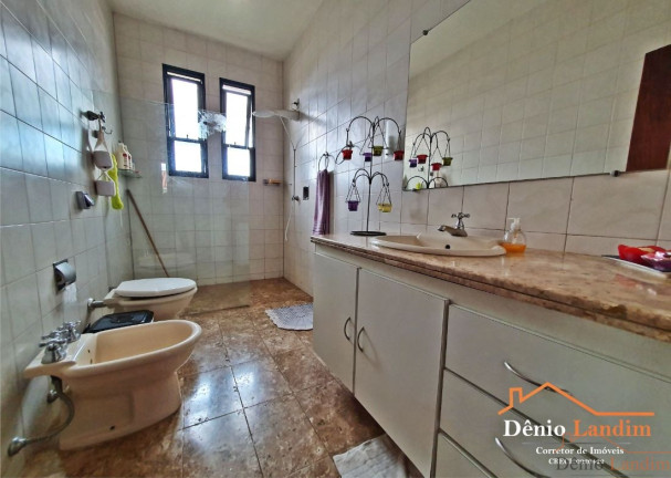 Imagem Casa com 6 Quartos à Venda, 343 m² em Jardim Panorama - Montes Claros
