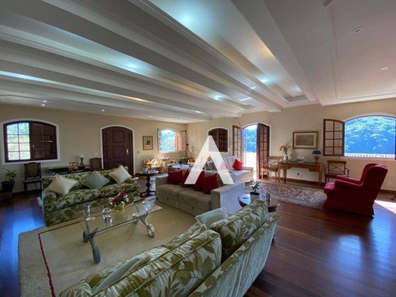 Imagem Casa com 6 Quartos à Venda, 470 m² em Golfe - Teresópolis Imagem Casa com 6 Quartos à Venda, 470 m² em Golfe - Teresópolis