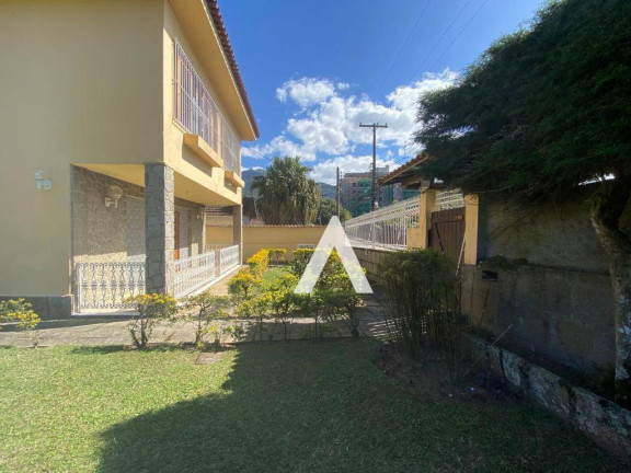 Imagem Casa com 5 Quartos à Venda, 300 m² em Comary - Teresópolis Imagem Casa com 5 Quartos à Venda, 300 m² em Comary - Teresópolis