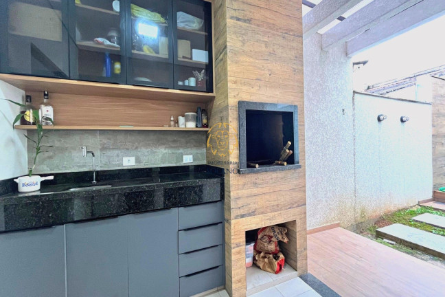 Imagem Casa com 3 Quartos à Venda, 83 m² em Itapema Do Saí - Itapoá