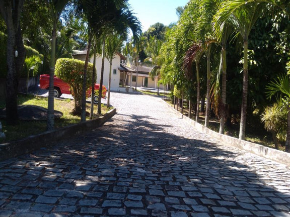 Imagem Casa com 7 Quartos à Venda, 800 m² em Portão - Lauro De Freitas Imagem Casa com 7 Quartos à Venda, 800 m² em Portão - Lauro De Freitas