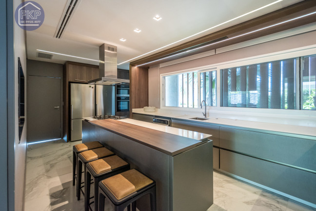Imagem Casa com 7 Quartos à Venda, 780 m² em Jurerê Internacional - Florianópolis