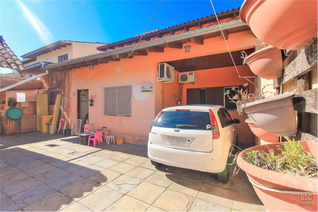 Imagem Casa com 3 Quartos à Venda, em Serraria - Porto Alegre Imagem Casa com 3 Quartos à Venda, em Serraria - Porto Alegre
