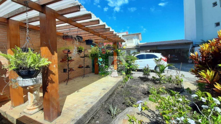 Imagem Casa com 4 Quartos à Venda, 800 m² em Vila São José - Taubaté Imagem Casa com 4 Quartos à Venda, 800 m² em Vila São José - Taubaté