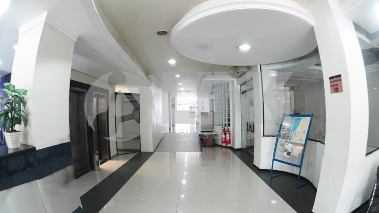 Imóvel Comercial à Venda, 699 m² em Floresta - Porto Alegre