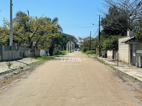Imagem Casa com 3 Quartos à Venda, 140 m² em Santa Clara - Itapoá Imagem Casa com 3 Quartos à Venda, 140 m² em Santa Clara - Itapoá