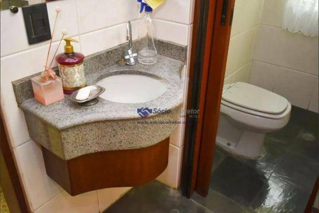 Imagem Casa com 4 Quartos à Venda, 180 m² em Jardim Guanca - São Paulo Imagem Casa com 4 Quartos à Venda, 180 m² em Jardim Guanca - São Paulo