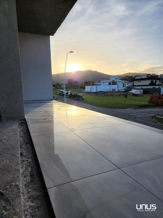 Imagem Casa com 3 Quartos à Venda, 420 m² em Ingleses Do Rio Vermelho - Florianópolis Imagem Casa com 3 Quartos à Venda, 420 m² em Ingleses Do Rio Vermelho - Florianópolis