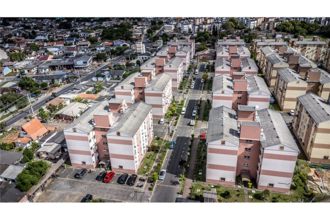Imagem Imóvel com 2 Quartos à Venda, em Rubem Berta - Porto Alegre Imagem Imóvel com 2 Quartos à Venda, em Rubem Berta - Porto Alegre