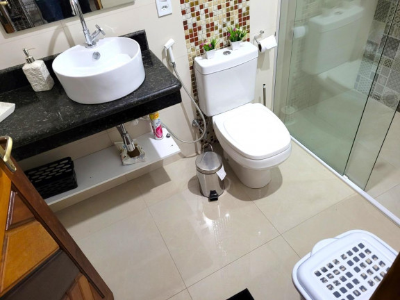 Imagem Casa com 4 Quartos à Venda, 250 m² em Jordanópolis - Arujá Imagem Casa com 4 Quartos à Venda, 250 m² em Jordanópolis - Arujá