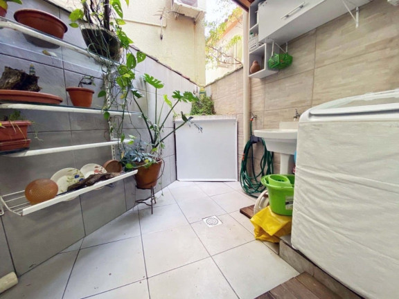 Imagem Apartamento com 1 Quarto à Venda, 54 m² em Petrópolis - Porto Alegre Imagem Apartamento com 1 Quarto à Venda, 54 m² em Petrópolis - Porto Alegre
