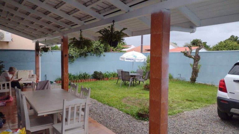 Imagem Casa com 2 Quartos à Venda, 80 m² em Itacolomi - Balneário Piçarras Imagem Casa com 2 Quartos à Venda, 80 m² em Itacolomi - Balneário Piçarras