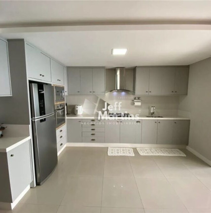 Imagem Casa com 3 Quartos à Venda, 187 m² em Praia Dos Amores - Balneário Camboriú Imagem Casa com 3 Quartos à Venda, 187 m² em Praia Dos Amores - Balneário Camboriú