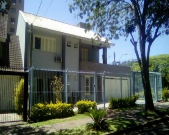 Imagem Casa com 4 Quartos à Venda, 330 m² em Jardim Itu Sabará - Porto Alegre Imagem Casa com 4 Quartos à Venda, 330 m² em Jardim Itu Sabará - Porto Alegre