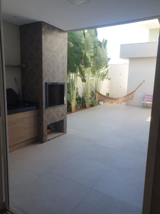 Imagem Casa com 3 Quartos à Venda, 162 m² em águas De Igaratá - Jacareí Imagem Casa com 3 Quartos à Venda, 162 m² em águas De Igaratá - Jacareí