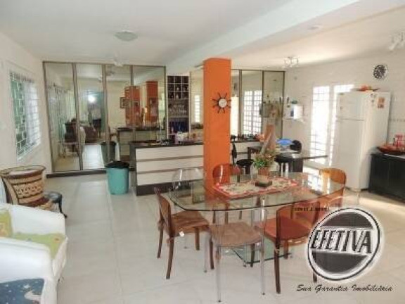 Imagem Casa com 3 Quartos à Venda, 280 m² em Centro - Guaratuba Imagem Casa com 3 Quartos à Venda, 280 m² em Centro - Guaratuba