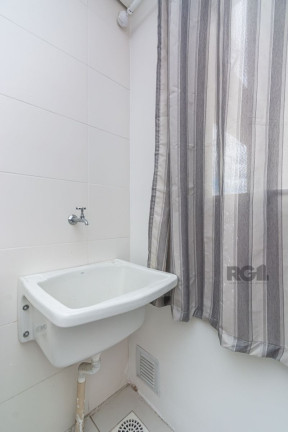 Imagem Apartamento com 1 Quarto para Alugar, 42 m² em Centro Histórico - Porto Alegre Imagem Apartamento com 1 Quarto para Alugar, 42 m² em Centro Histórico - Porto Alegre