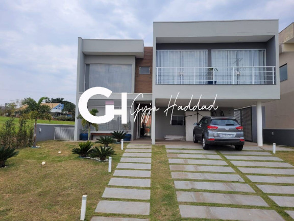 Casa de Condomínio à Venda, 450 m² em Avaré