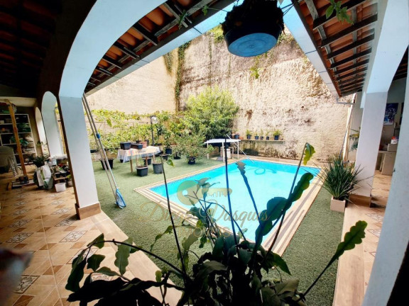 Imagem Casa com 3 Quartos à Venda, 600 m² em Várzea - Teresópolis Imagem Casa com 3 Quartos à Venda, 600 m² em Várzea - Teresópolis