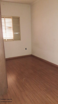 Imagem Casa com 2 Quartos à Venda, 90 m² em Jardim Kennedy - Poços De Caldas Imagem Casa com 2 Quartos à Venda, 90 m² em Jardim Kennedy - Poços De Caldas