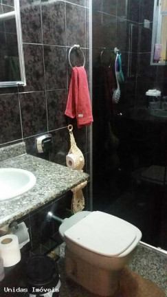 Imagem Casa com 2 Quartos à Venda, 160 m² em Jardim Regis - São Paulo