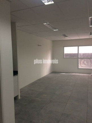 Imóvel Comercial à Venda ou Locação, 40 m² em Campo Belo - São Paulo