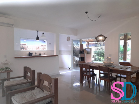 Imagem Casa de Condomínio com 3 Quartos à Venda, 180 m² em Horto Florestal - Ubatuba