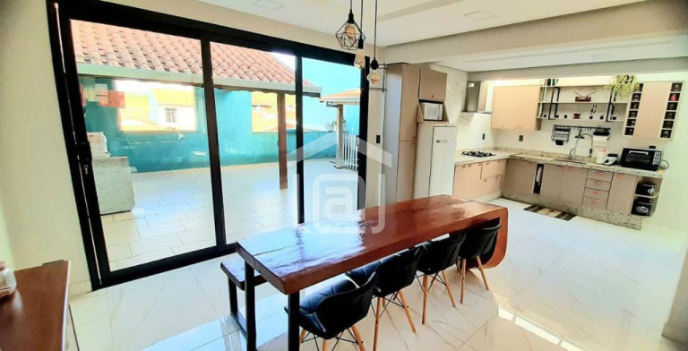 Imagem Casa com 3 Quartos à Venda, 225 m² em Parque Das Nações - Poços De Caldas Imagem Casa com 3 Quartos à Venda, 225 m² em Parque Das Nações - Poços De Caldas