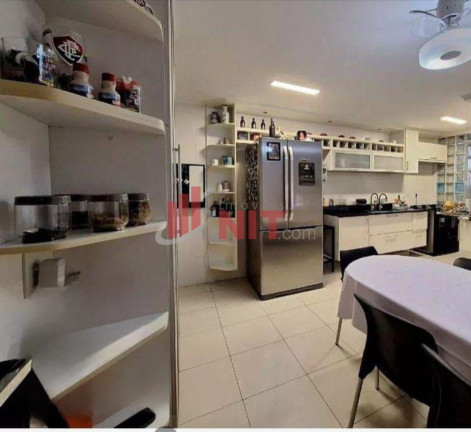 Imagem Apartamento com 4 Quartos à Venda, 180 m² em Icaraí - Niterói