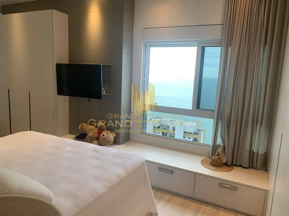 Imagem Apartamento com 3 Quartos à Venda, 152 m² em Centro - Balneário Camboriú Imagem Apartamento com 3 Quartos à Venda, 152 m² em Centro - Balneário Camboriú