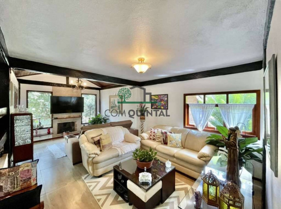 Imagem Casa com 3 Quartos à Venda, 343 m² em Fazendinha - Carapicuíba
