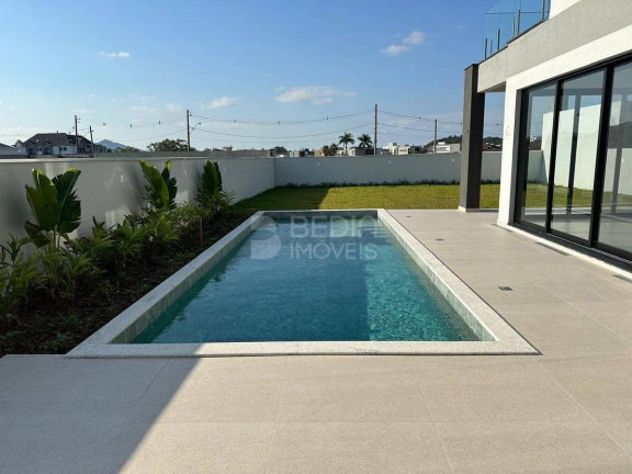 Imagem Casa com 4 Quartos à Venda, 380 m² em Santa Regina - Camboriú