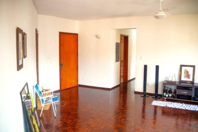 Imagem Apartamento com 3 Quartos à Venda, 110 m² em Auxiliadora - Porto Alegre Imagem Apartamento com 3 Quartos à Venda, 110 m² em Auxiliadora - Porto Alegre