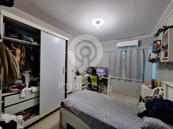 Imagem Casa com 5 Quartos à Venda, 210 m² em Demócrito Rocha - Fortaleza Imagem Casa com 5 Quartos à Venda, 210 m² em Demócrito Rocha - Fortaleza