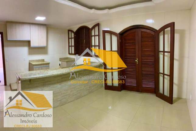Imagem Casa com 6 Quartos à Venda, 320 m² em Loteamento Sitio Jacina - Nova Friburgo Imagem Casa com 6 Quartos à Venda, 320 m² em Loteamento Sitio Jacina - Nova Friburgo