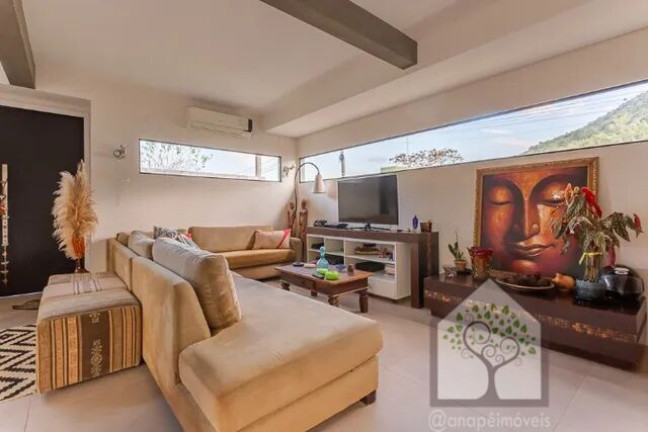 Imagem Casa com 4 Quartos à Venda, 200 m² em Rio Tavares - Florianópolis Imagem Casa com 4 Quartos à Venda, 200 m² em Rio Tavares - Florianópolis