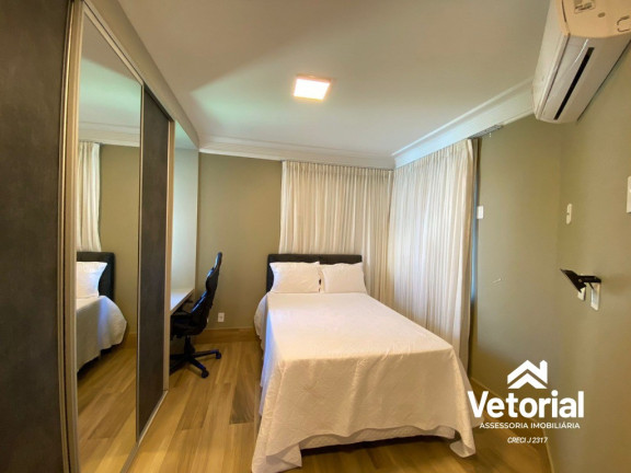 Imagem Sobrado com 4 Quartos à Venda,  em Renato Gonçalves - Barreiras