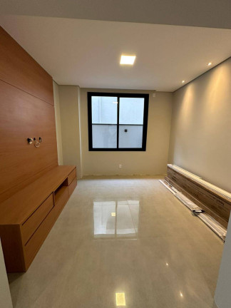 Imagem Casa com 3 Quartos à Venda, 305 m² em Swiss Park - Campinas