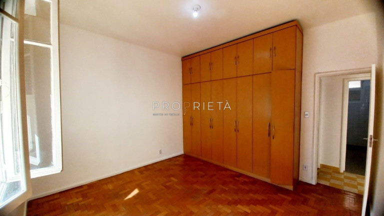 Imagem Apartamento com 3 Quartos à Venda, 130 m² em Copacabana - Rio De Janeiro