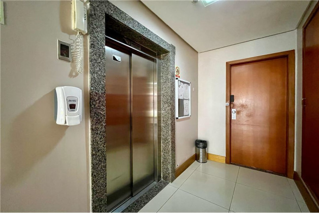 Imagem Imóvel com 3 Quartos à Venda,  em Cristo Redentor - Porto Alegre