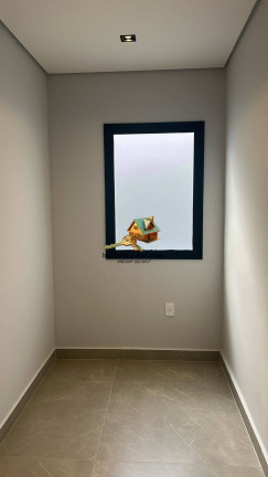 Imagem Sobrado com 3 Quartos à Venda, 119 m² em Villas Do Jaguari - Santana De Parnaíba