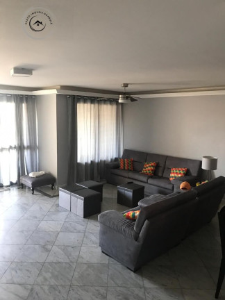Apartamento com 3 Quartos à Venda, 140 m²