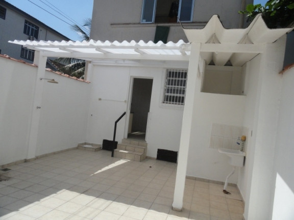 Casa com 2 Quartos para Alugar, 150 m² em Campo Grande - Santos