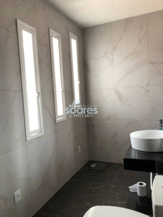 Imagem Sobrado com 3 Quartos à Venda, 124 m² em Areal - Pelotas