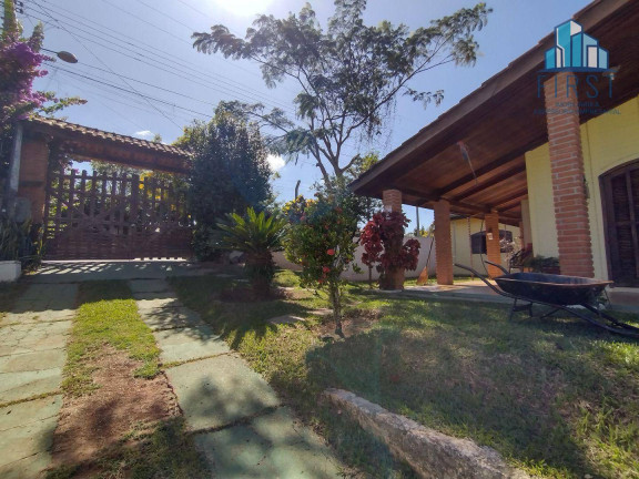 Imagem Chácara com 4 Quartos à Venda, 500 m² em Monterrey - Louveira